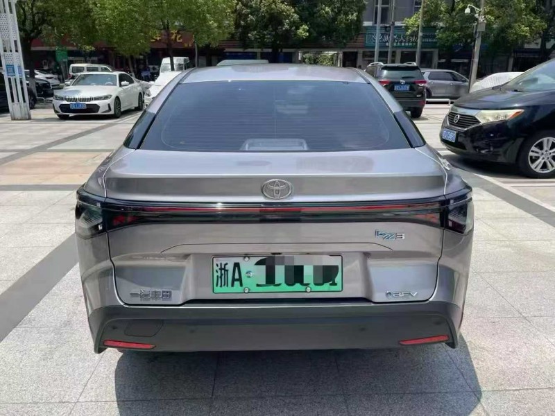 徐州24年丰田BZ3Pro9