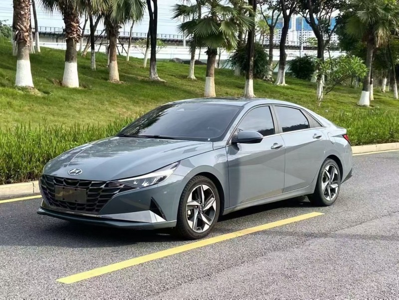 厦门23年现代伊兰特2