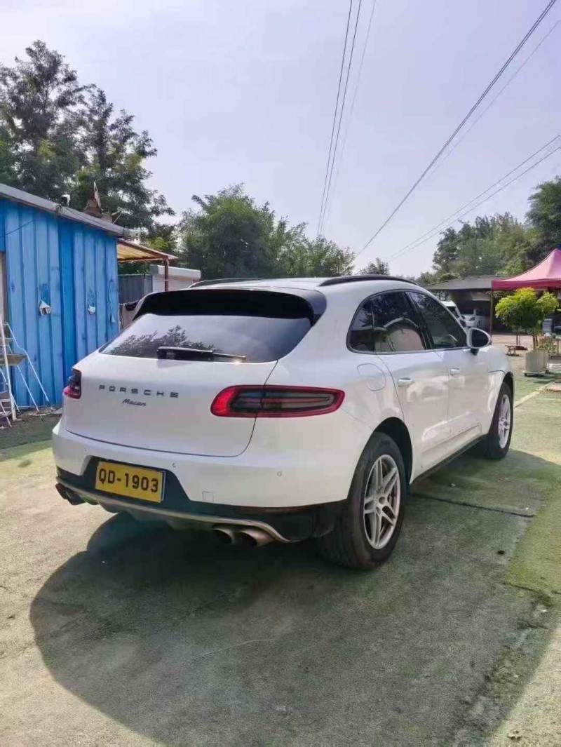 济宁17年保时捷Macan5