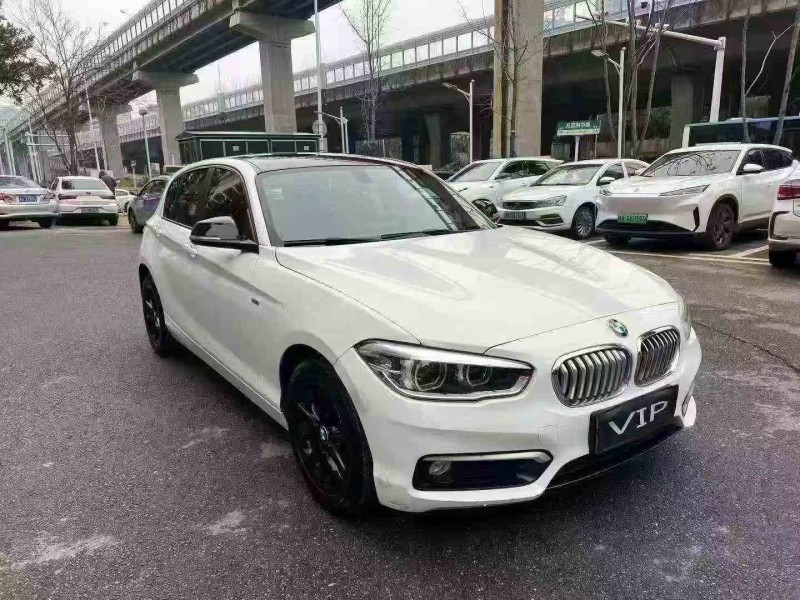 张家界15年宝马1系2