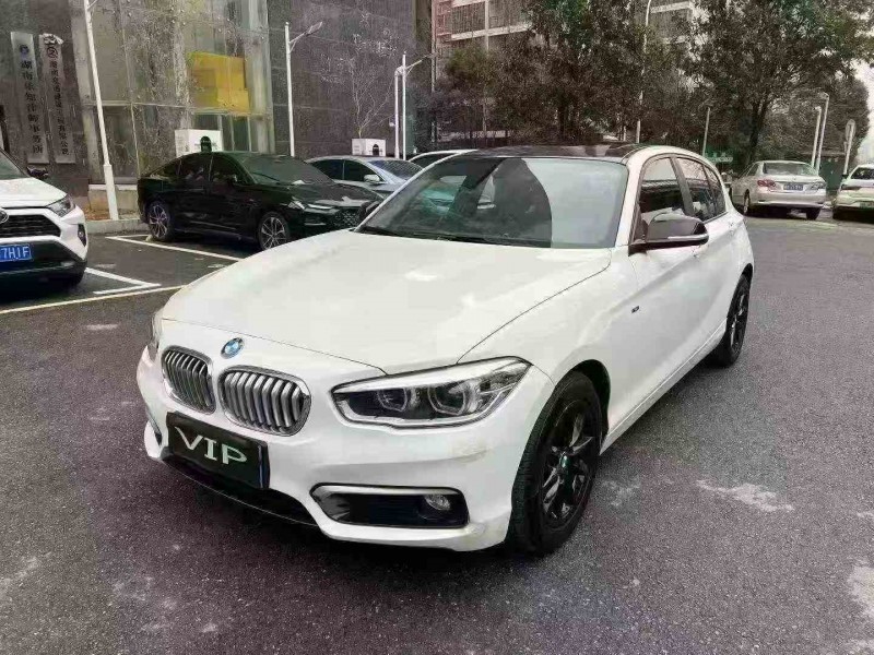 张家界15年宝马1系3