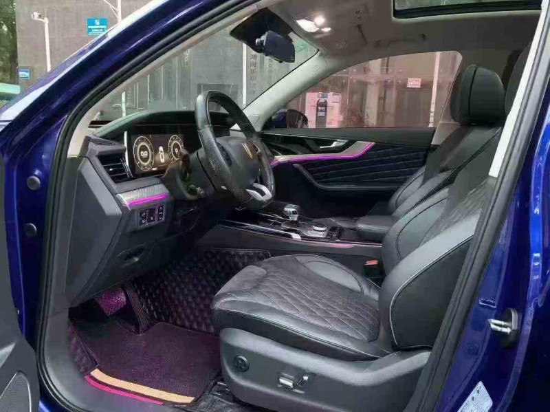 张家界19年红旗HS55