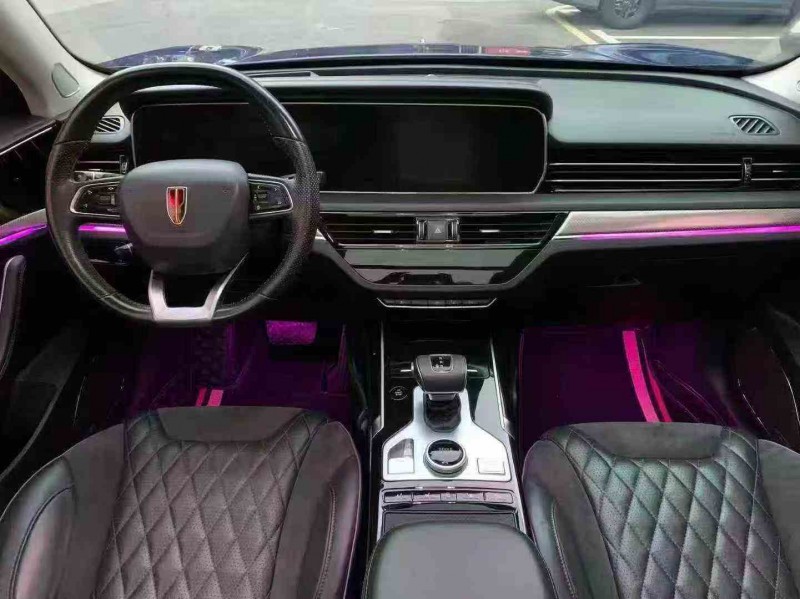 张家界19年红旗HS57