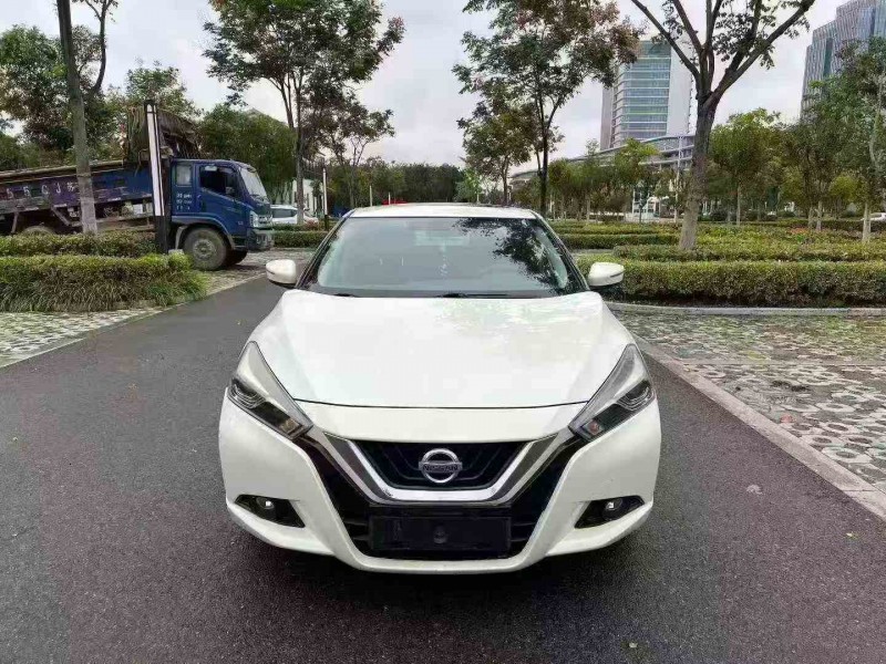 连云港16年日产蓝鸟1