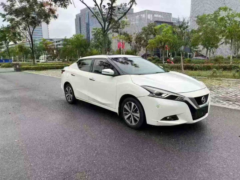 连云港16年日产蓝鸟3