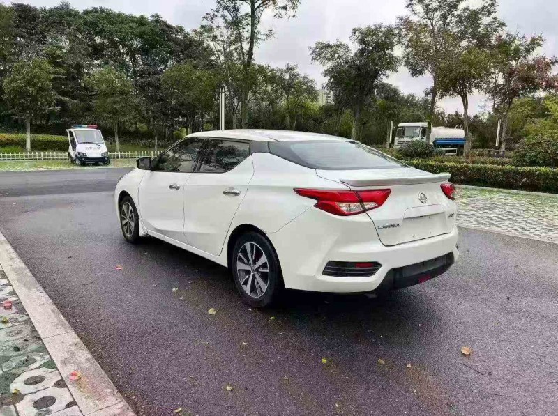 连云港16年日产蓝鸟7