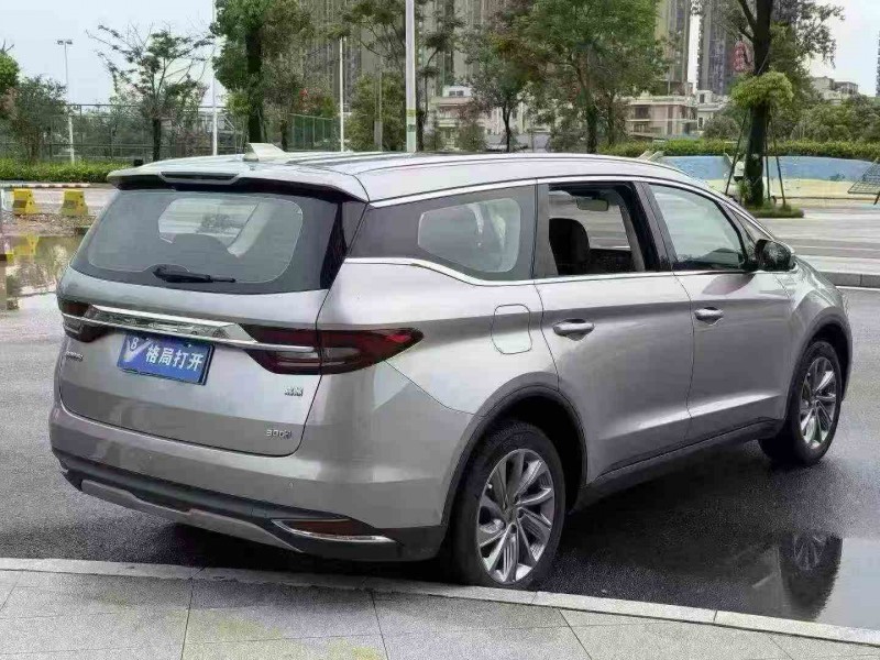 江门22年吉利嘉际8