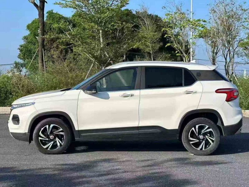 江门18年宝骏5104