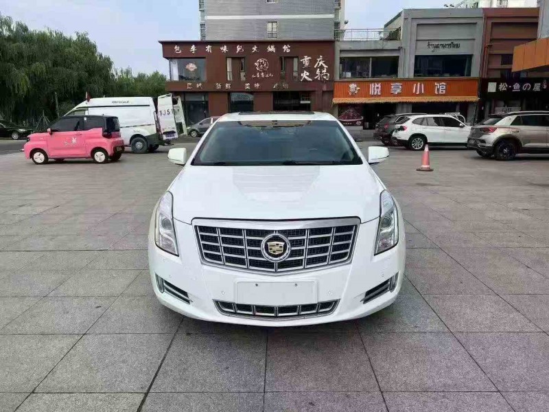连云港15年凯迪拉克XTS1