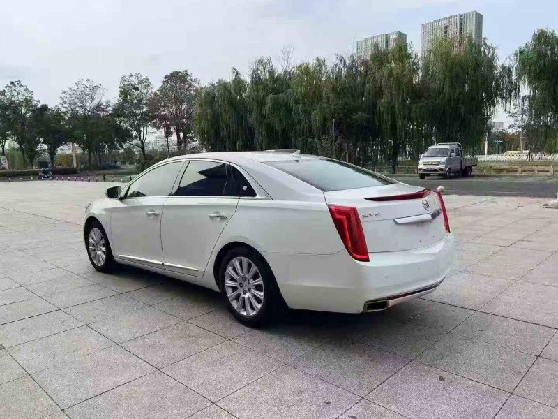 连云港15年凯迪拉克XTS6