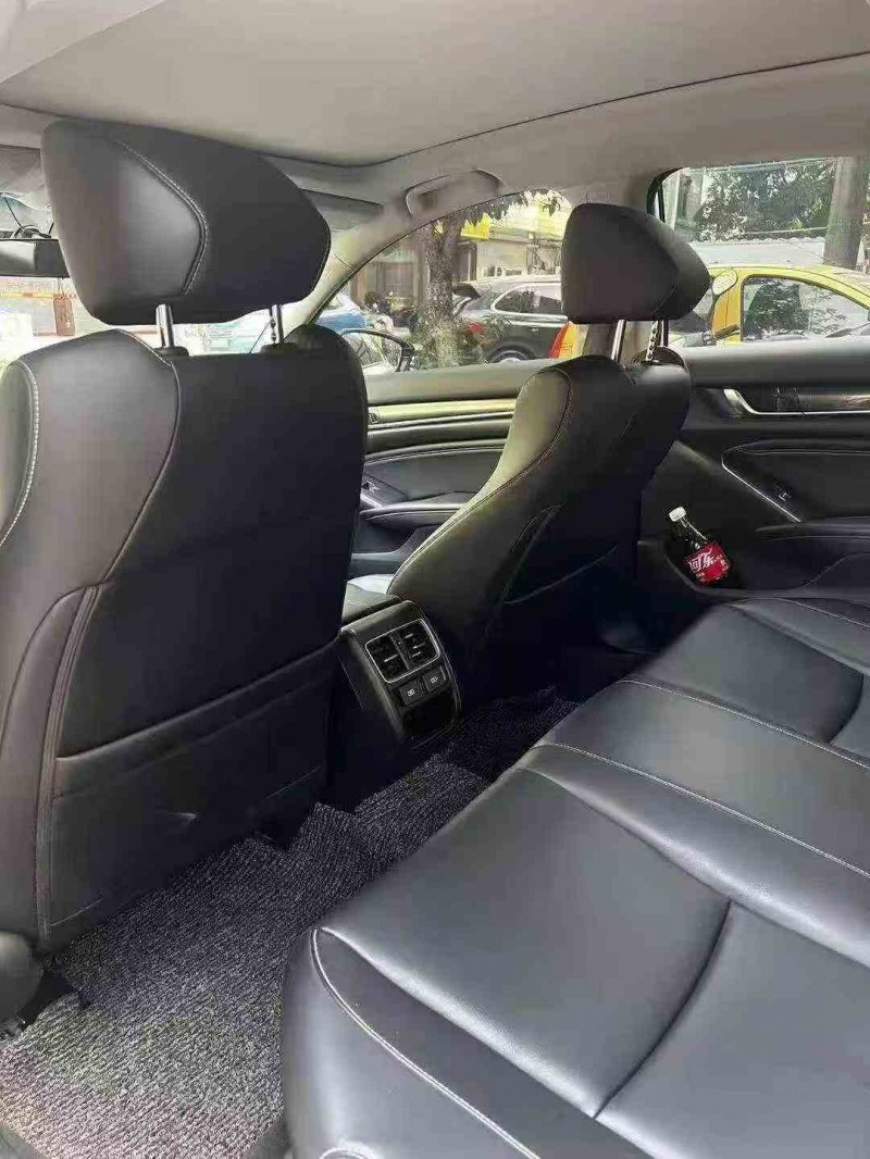 湛江22年本田雅阁5