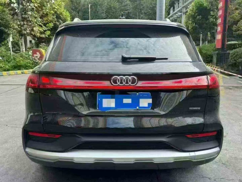 重庆21年奥迪Q67