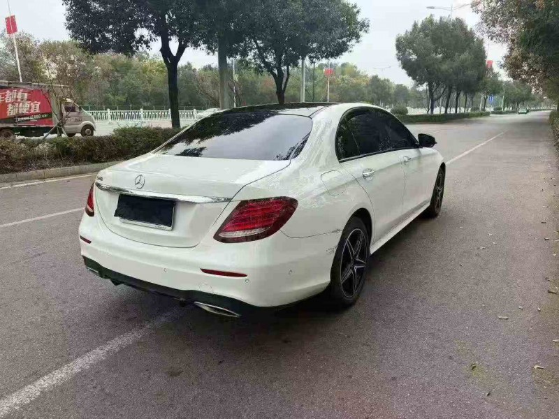 张家界19年奔驰E9