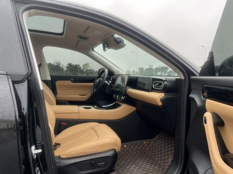 盐城24年零跑汽车C116