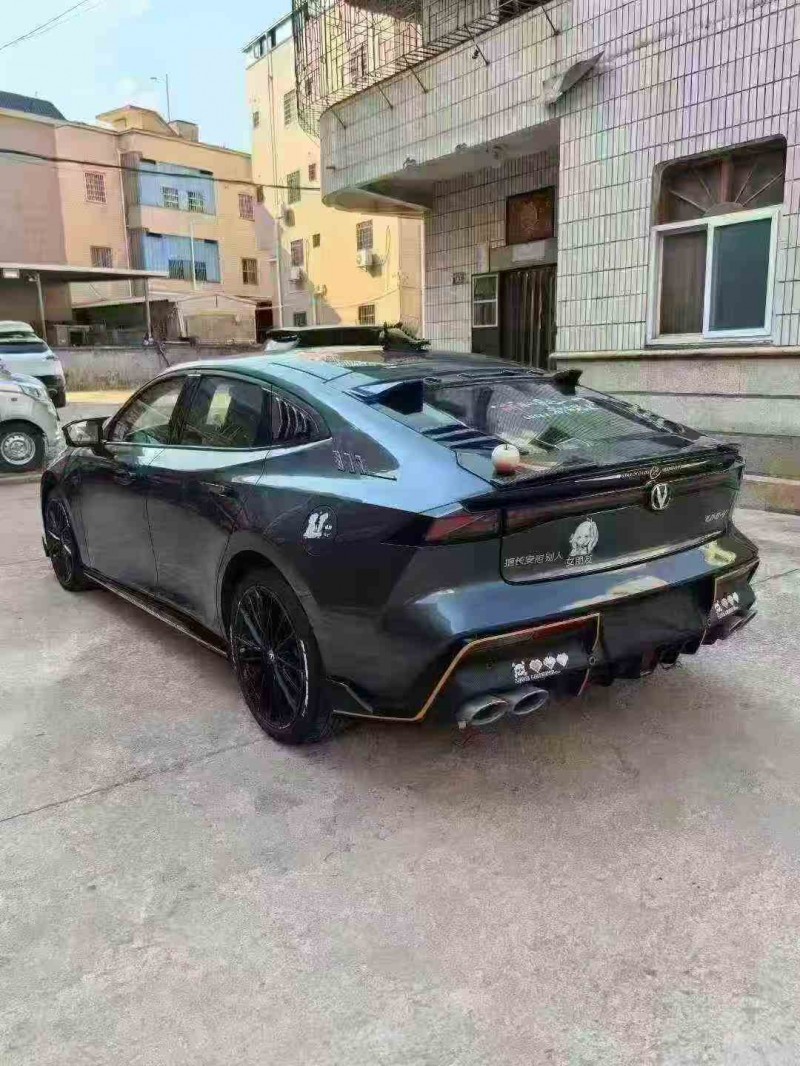 南平24年长安汽车UNI7