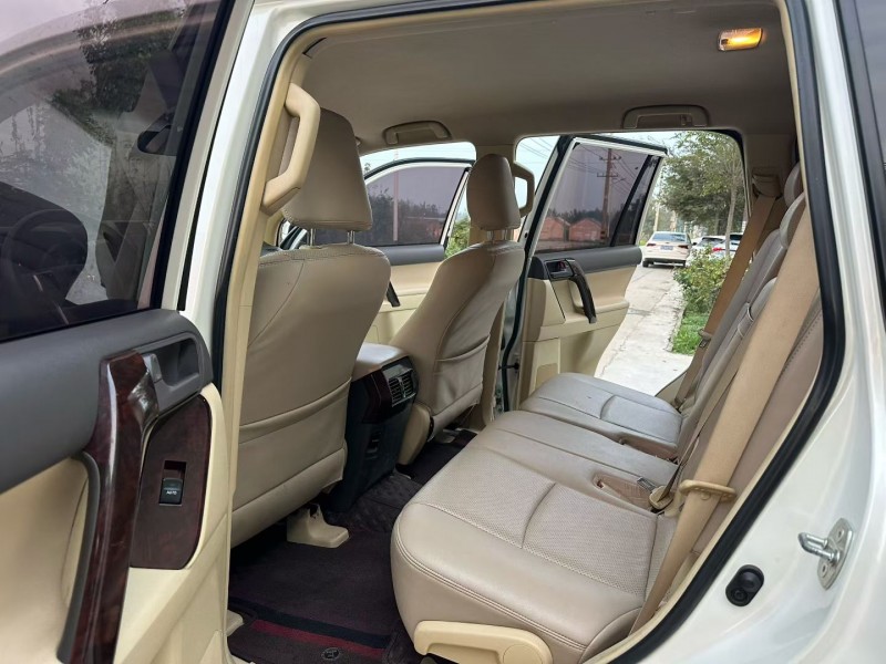 徐州17年丰田普拉多6