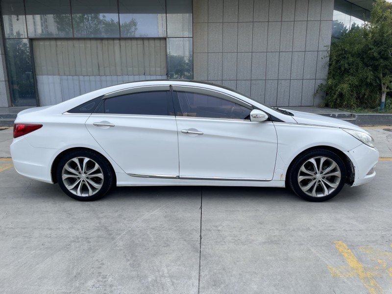 济宁15年现代索纳塔7