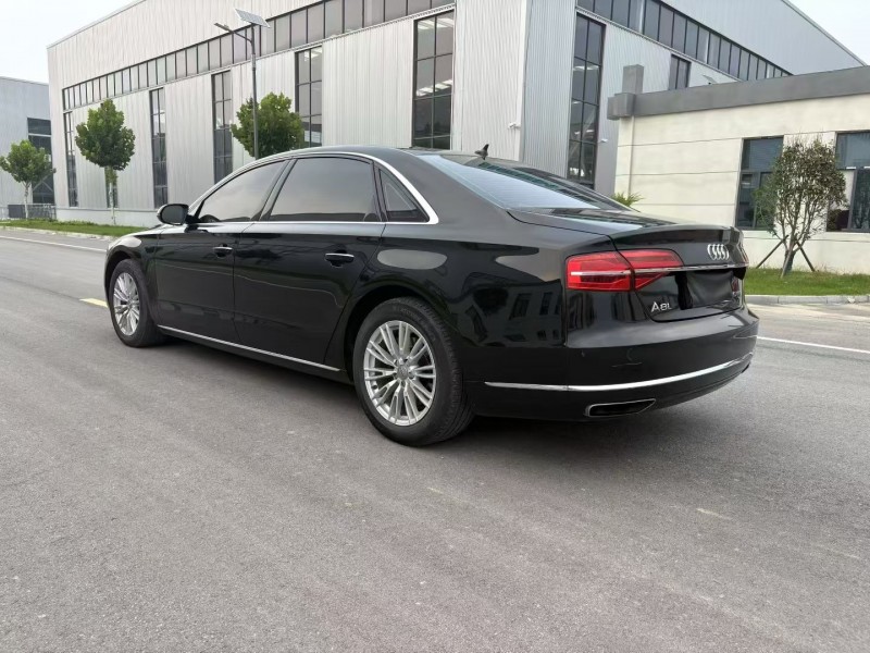 徐州16年奥迪A8L7