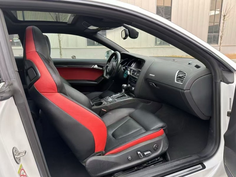 徐州15年奥迪RS55