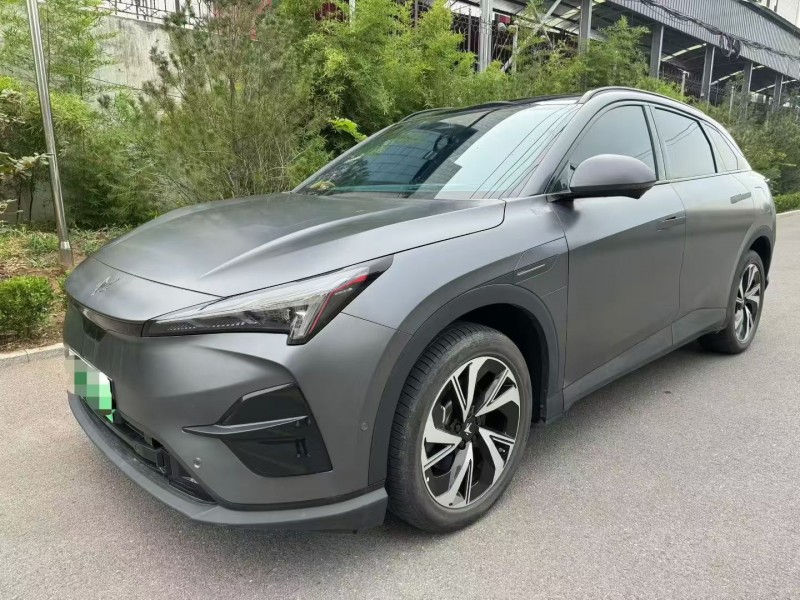 淄博24年极狐汽车阿尔法2