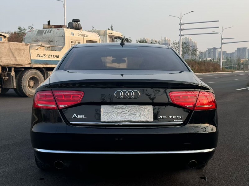 石家庄15年奥迪A8L4