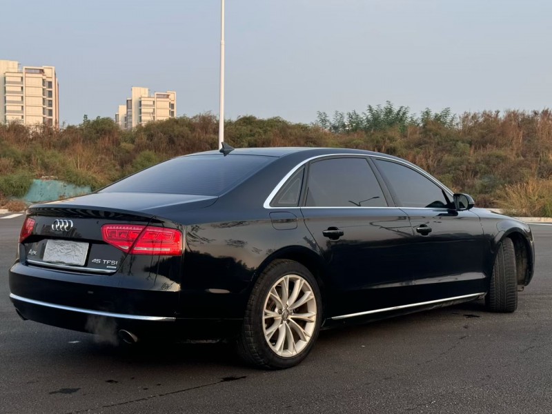 石家庄15年奥迪A8L5