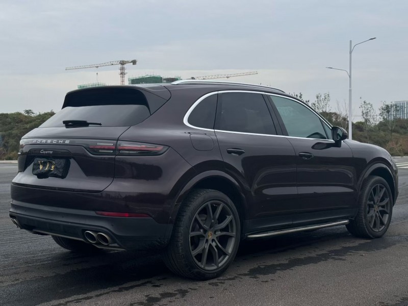 石家庄21年保时捷卡宴5