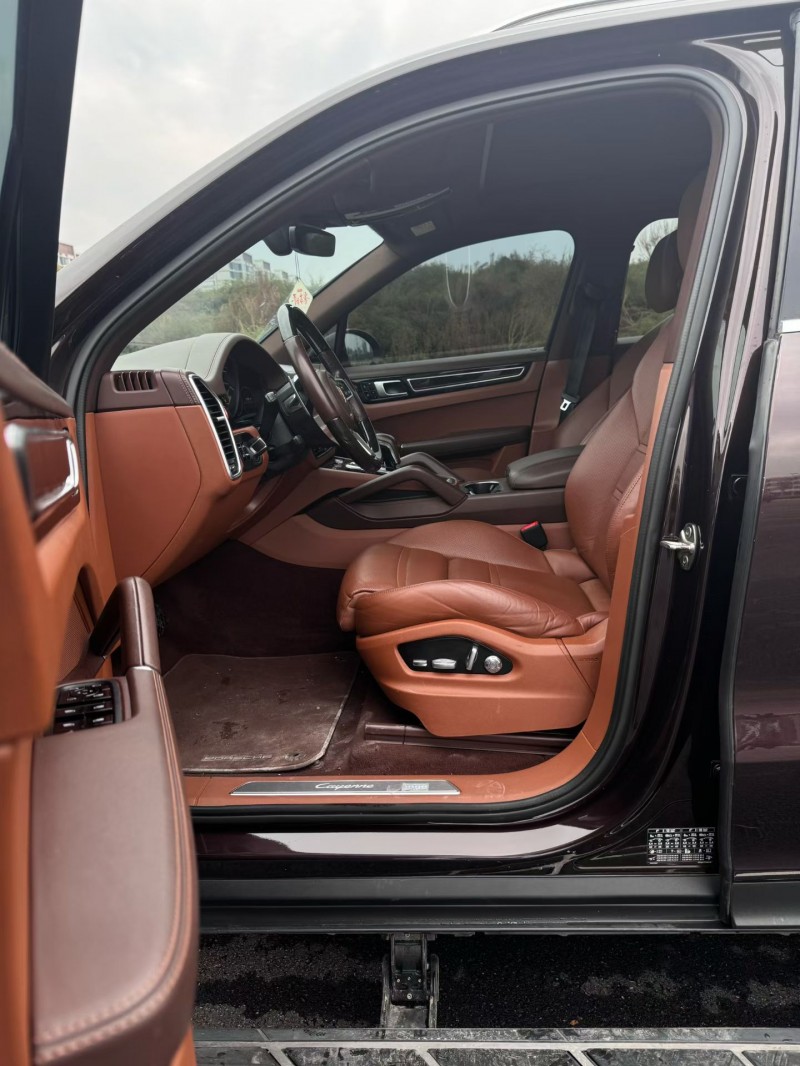 石家庄21年保时捷卡宴7