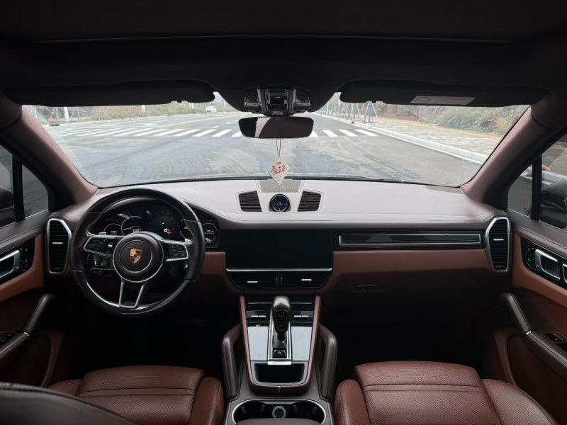 石家庄21年保时捷卡宴9