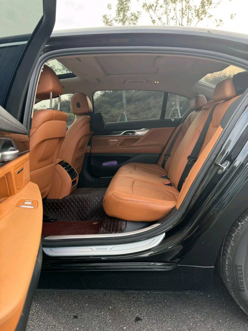 石家庄18年宝马7系8