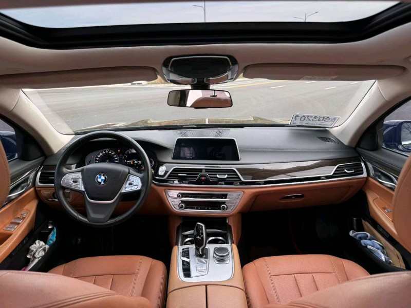 石家庄18年宝马7系9