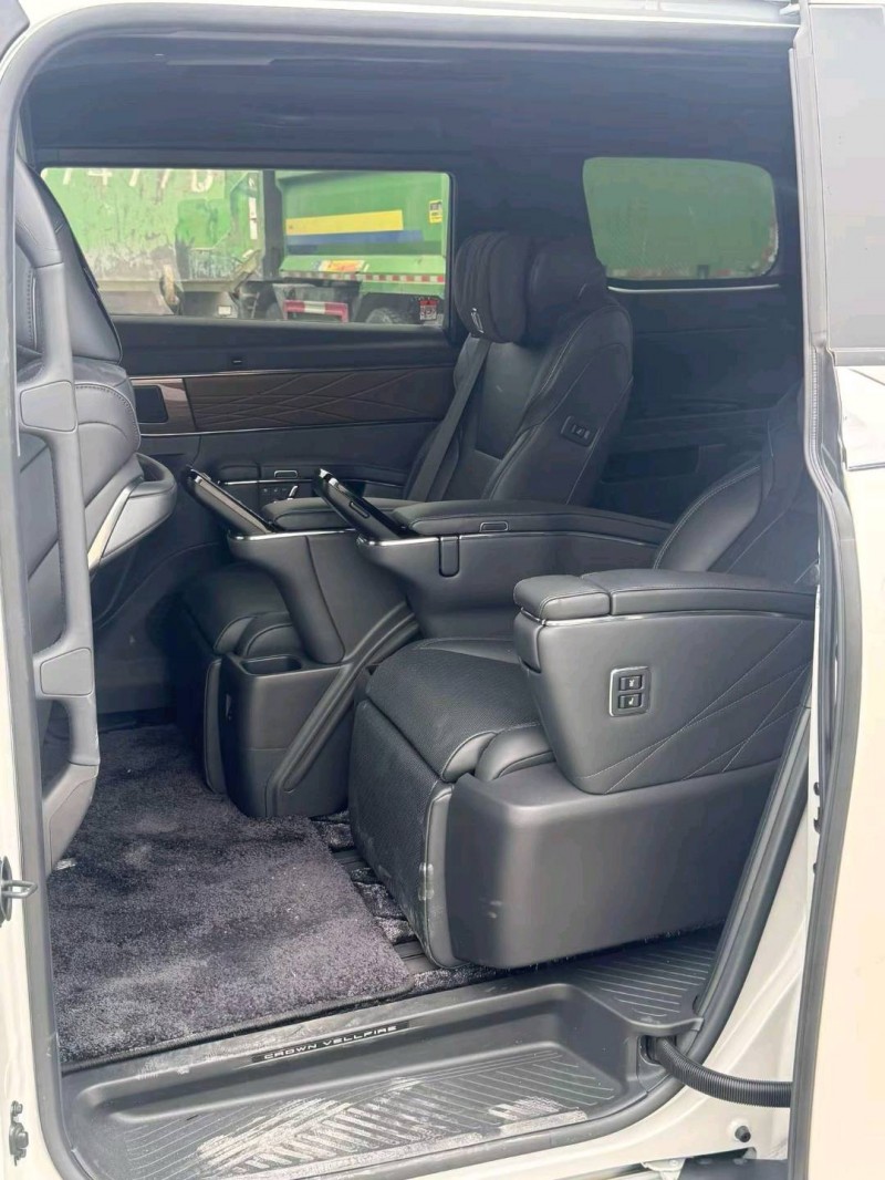 石家庄25年丰田威尔法6