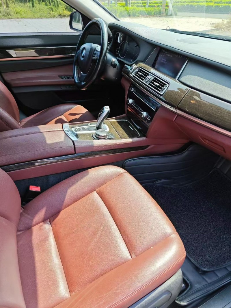 淄博15年宝马7系6