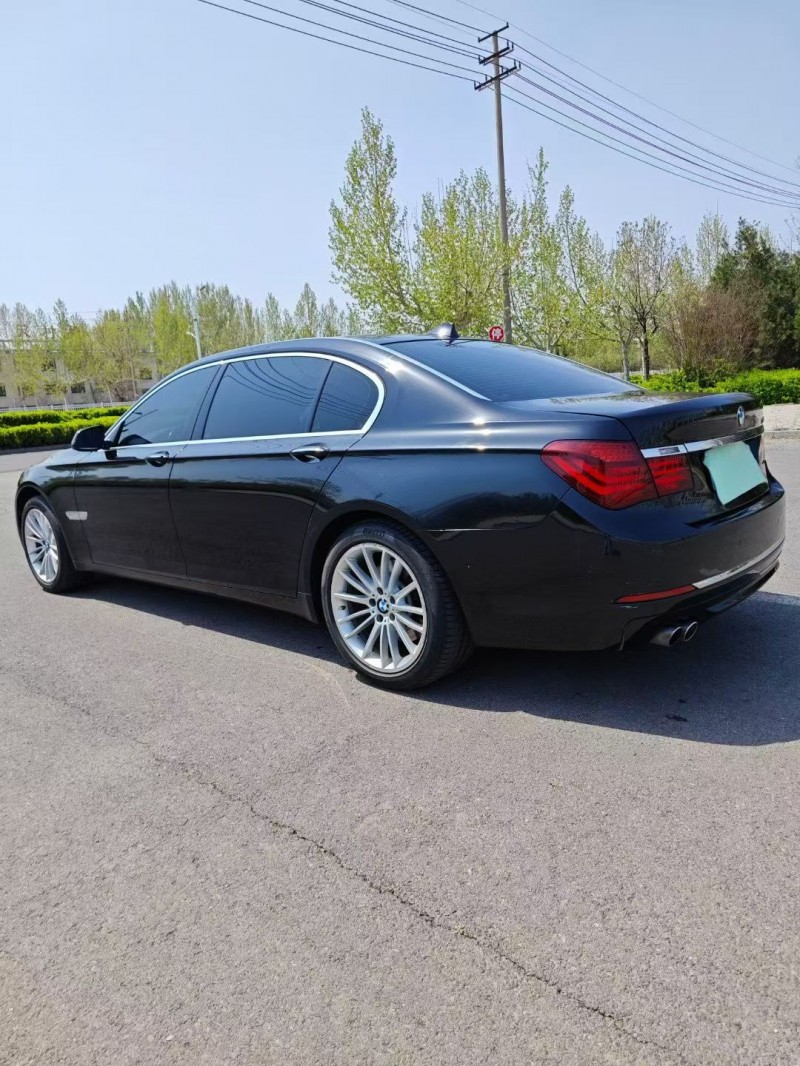 淄博15年宝马7系8