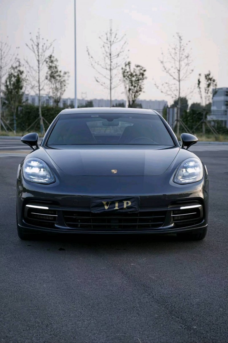 石家庄19年保时捷帕拉梅拉1