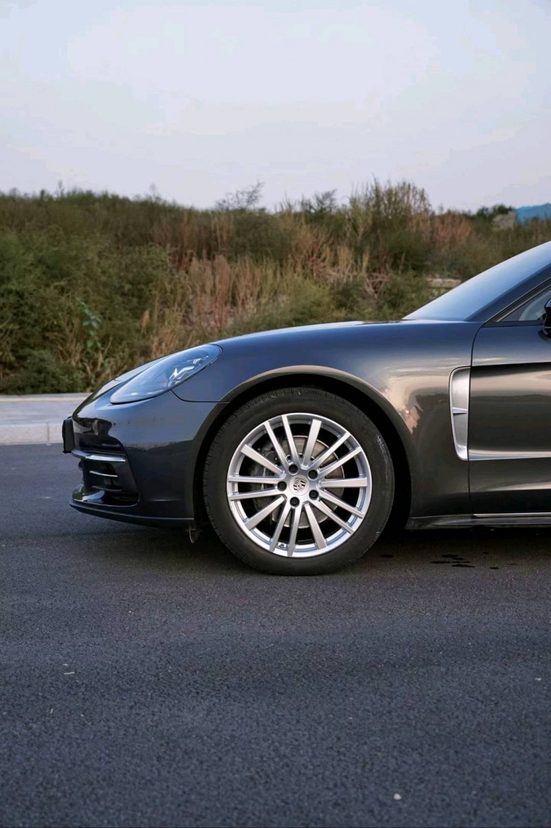 石家庄19年保时捷帕拉梅拉3