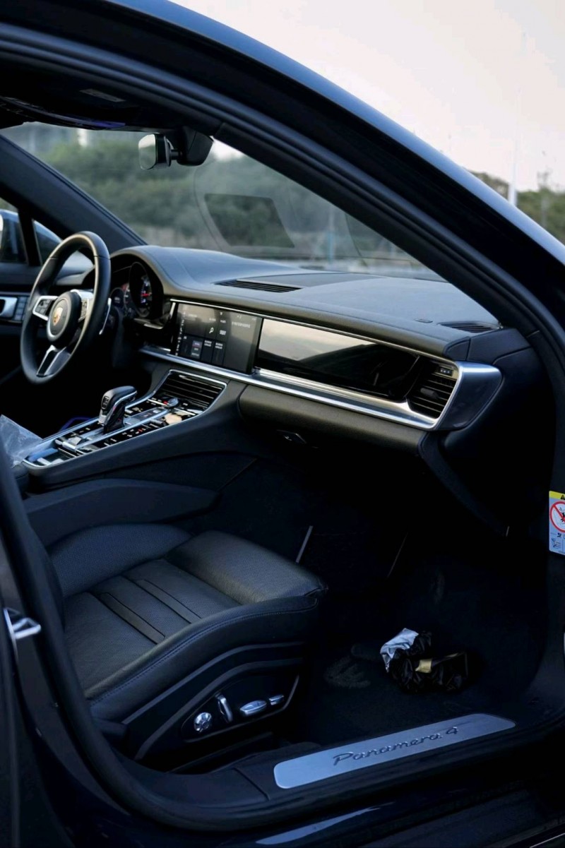 石家庄19年保时捷帕拉梅拉4