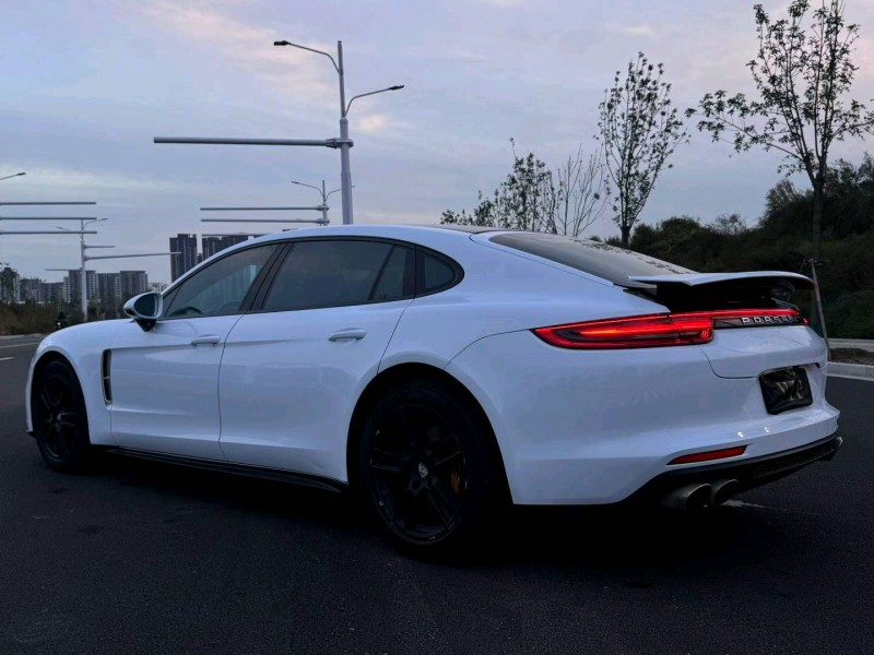 石家庄18年保时捷帕拉梅拉3