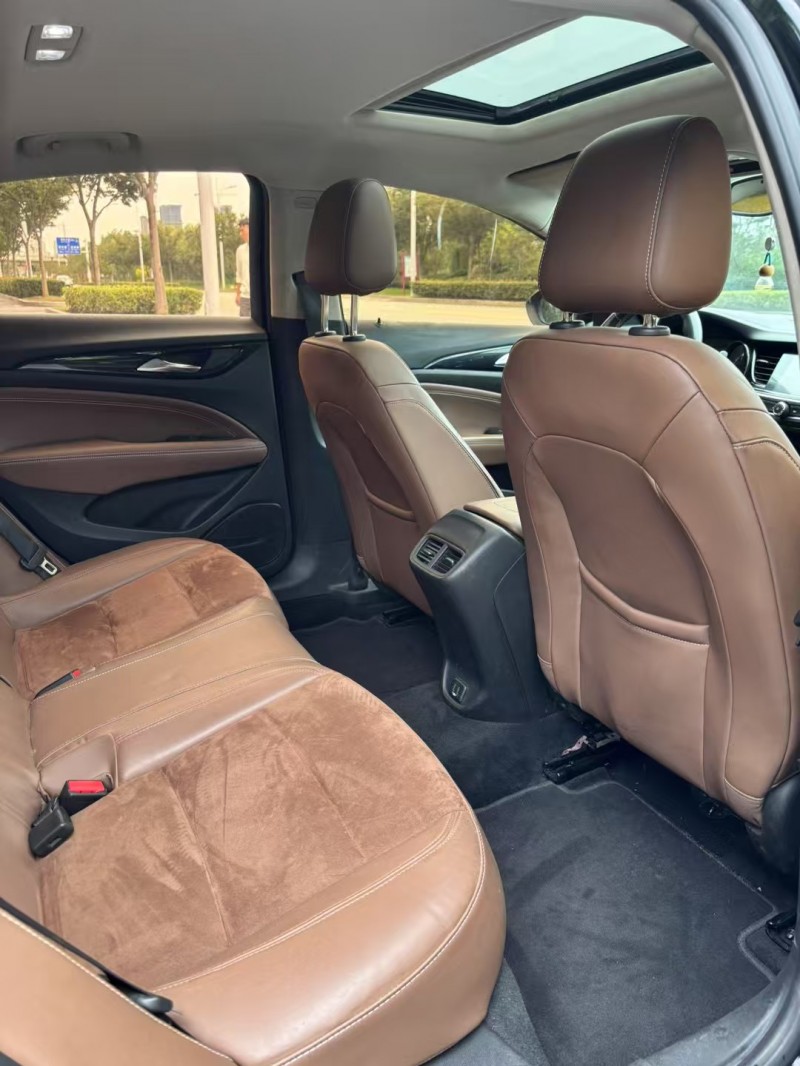 宿迁18年别克君威4