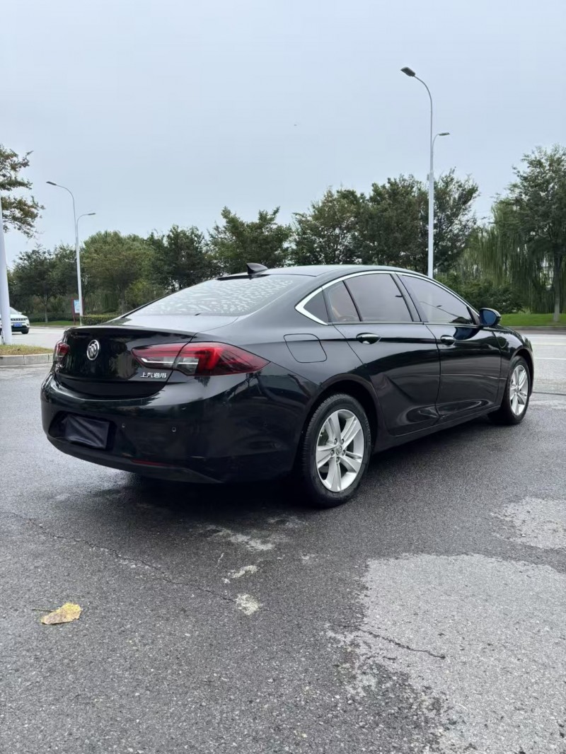 宿迁18年别克君威8