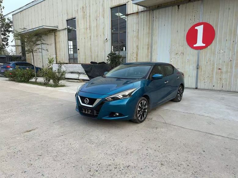 徐州18年日产蓝鸟2