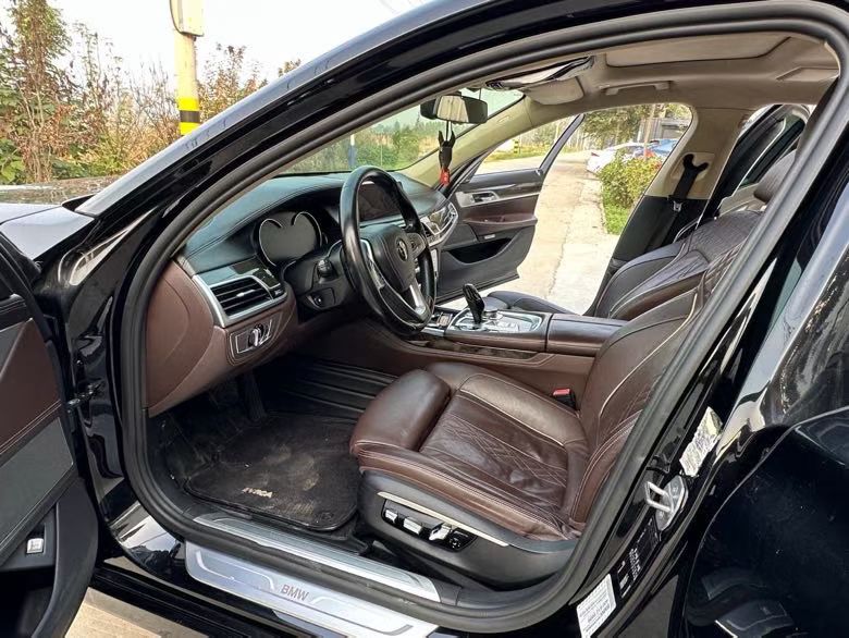 徐州17年宝马7系5