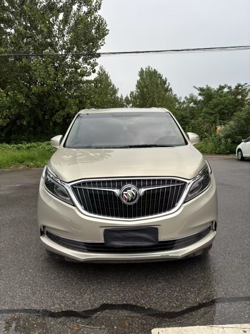 宿迁18年别克GL81