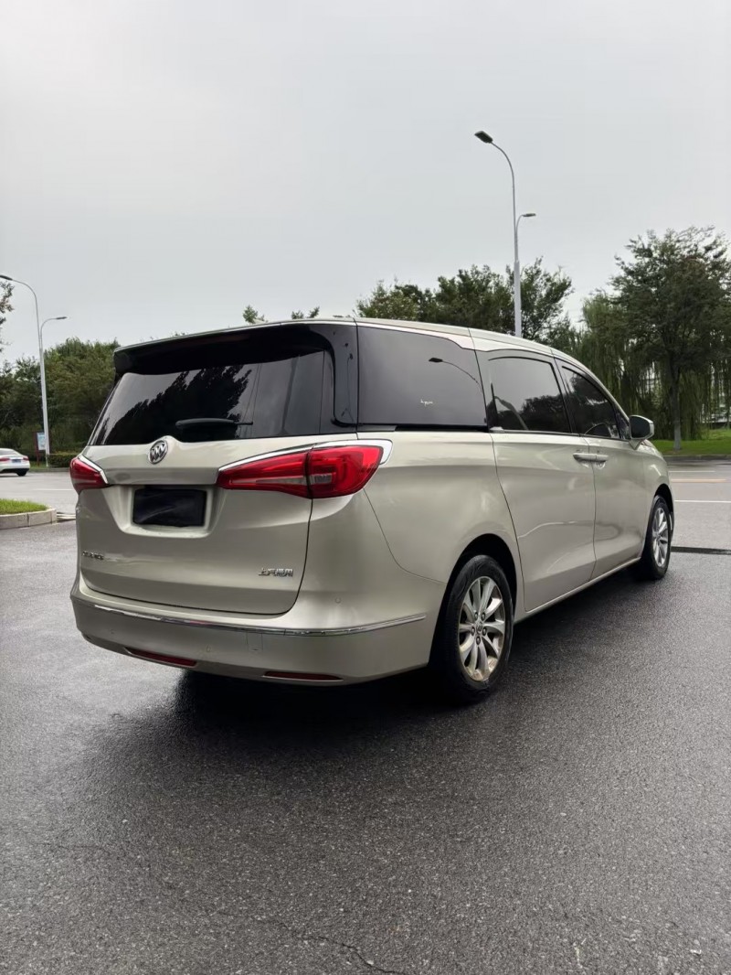 宿迁18年别克GL88