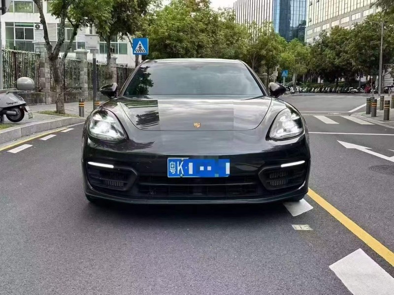 广州21年保时捷帕拉梅拉1