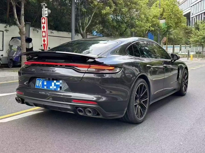 广州21年保时捷帕拉梅拉7