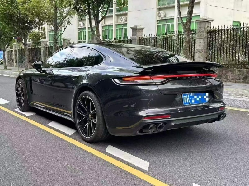 广州21年保时捷帕拉梅拉8