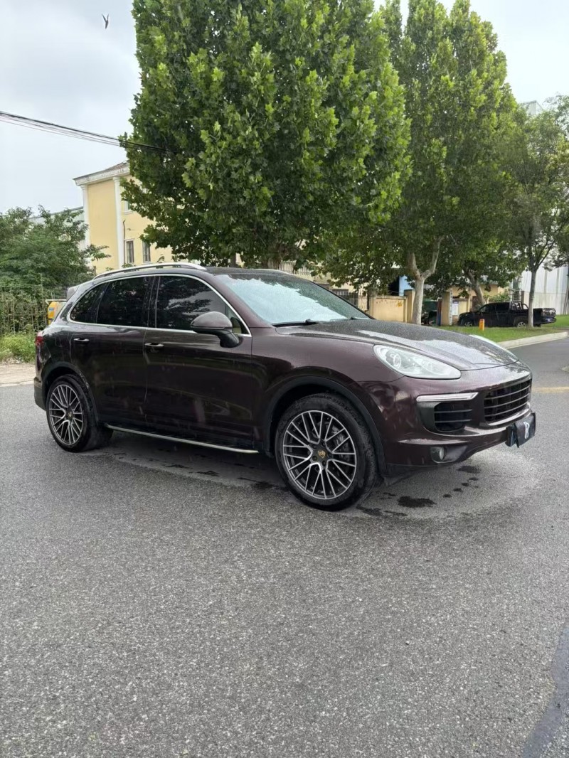 宿迁16年保时捷卡宴3