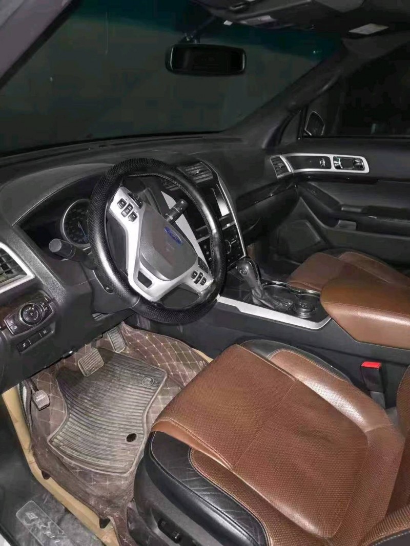 徐州14年福特探险者6