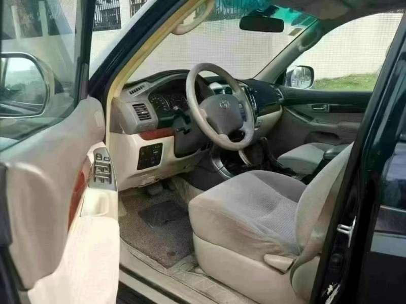 广州05年丰田普拉多4